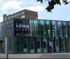 Idea Store in Borough of Tower Hamlets, London Außenansicht des Idea Store in Borough of Tower Hamlets, London