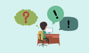 Das Bild zeigt eine Cartoonzeichnung einer Person in Rückansicht am Schreibtisch, die auf einen Computer schaut. In einer Denkblase über ihr ist Fragezeichen abgebildet. In zwei Sprechblase, die in Richtung Computer weisen sind zwei Ausrufezeichen zu sehen.